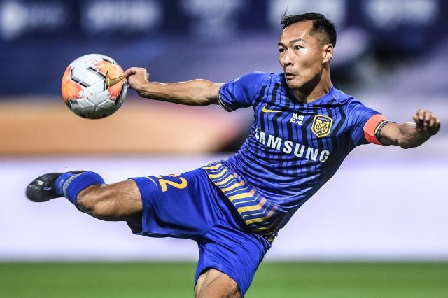 开云权威入口-吴曦重回申花不占转会名额 年薪控制在500万以内